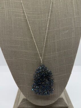 Charming Charlie Blue Crystal Cluster Statement Necklace – Silver Tone
